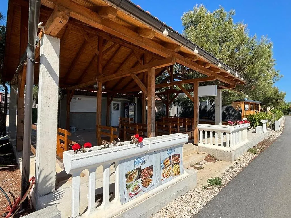 Mobile Home Melda 4 - Drage 1St Row